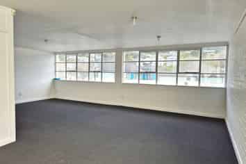 Refurbished First-Floor Workspace 