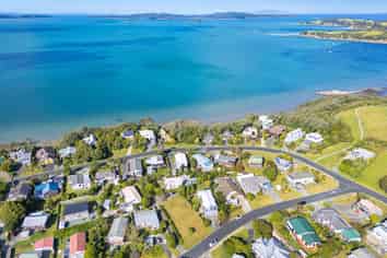 10 Gerontius Lane, Snells Beach