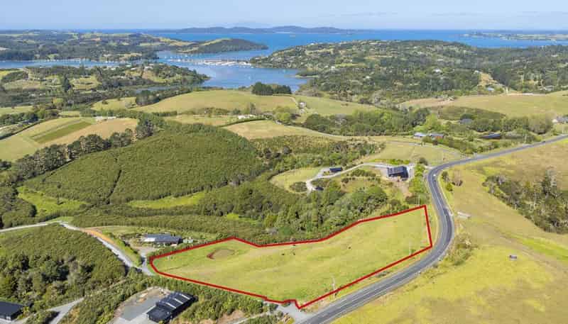 183 Sharp Road, Matakana