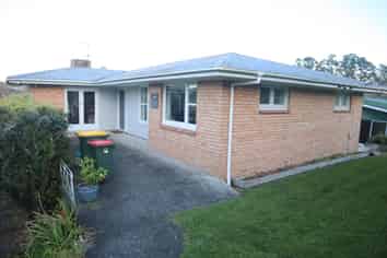 52 Acacia Crescent, Glenview