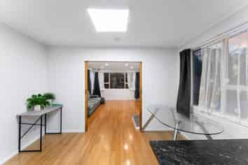 28 Hobby Avenue, Birkdale