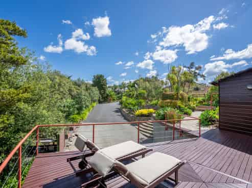 8 Sylvia Lane, Maunu
