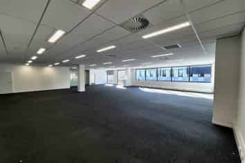 Modern Office in the Heart of Northwest