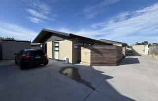 268A Courtenay Street, Strandon