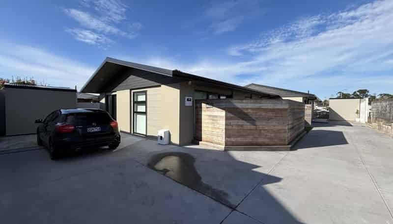 268A Courtenay Street, Strandon