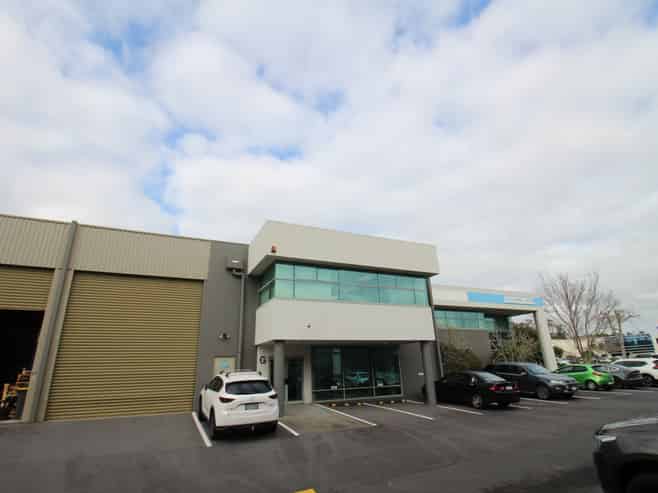 490sqm industrial - asking $103,000pa