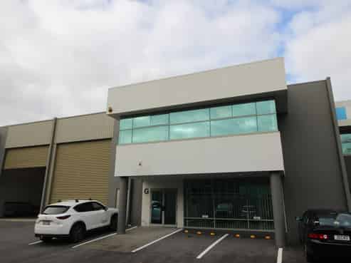 490sqm industrial - asking $103,000pa