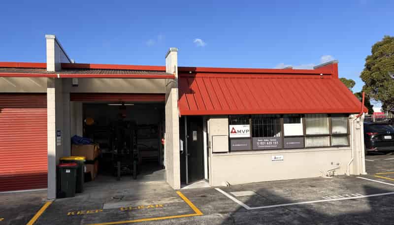 11/8 Moselle Avenue, Henderson