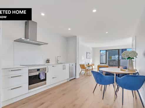 39B Range View Road, Mount Albert