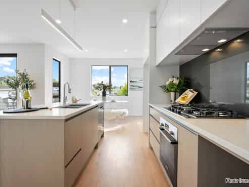 144A Oaktree Avenue, Browns Bay