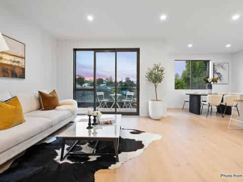 144A Oaktree Avenue, Browns Bay