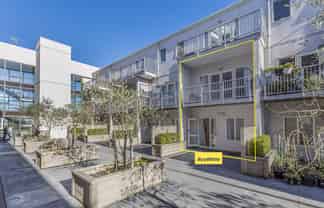 111/72 Herald Street, Berhampore