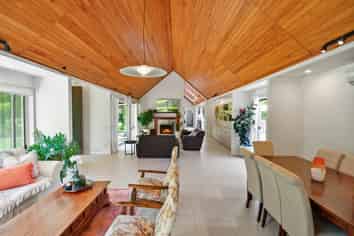 1551 Great South Road, Ramarama