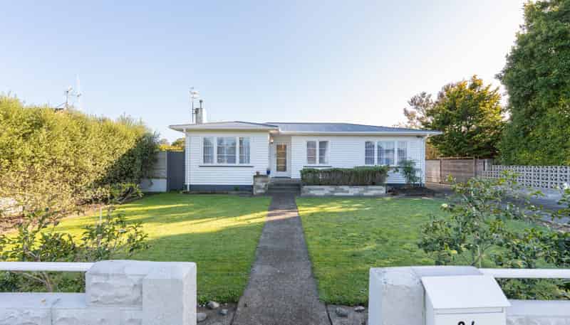 24 Queen Street, Feilding