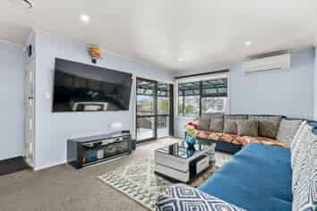 97 Everglade Drive, Totara Heights