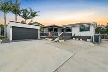 97 Everglade Drive, Totara Heights