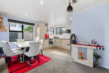 97 Everglade Drive, Totara Heights