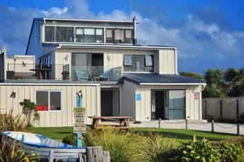 5 Marine Parade, Carters Beach