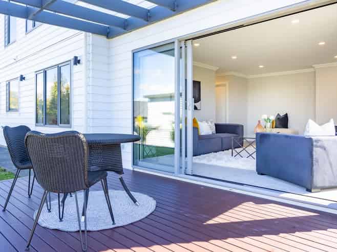 16 Skulander Crescent, Orewa
