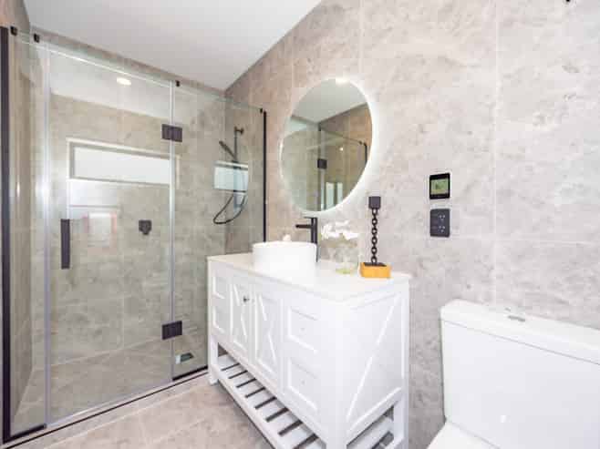 16 Skulander Crescent, Orewa