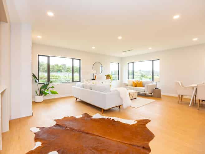 16 Skulander Crescent, Orewa