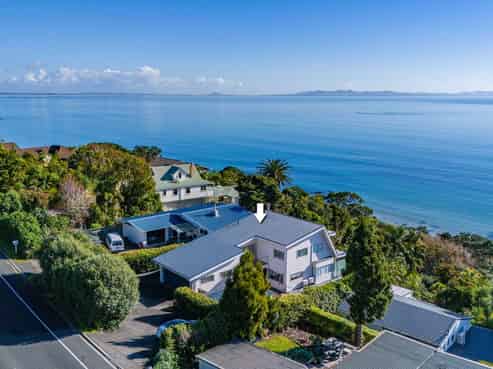 305 State Highway 10, Cable Bay
