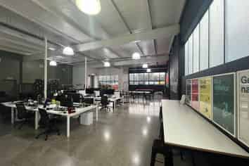 Funky & Fitted - Kingsland Office