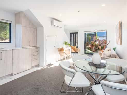 1/66 Longfellow Street, Sydenham