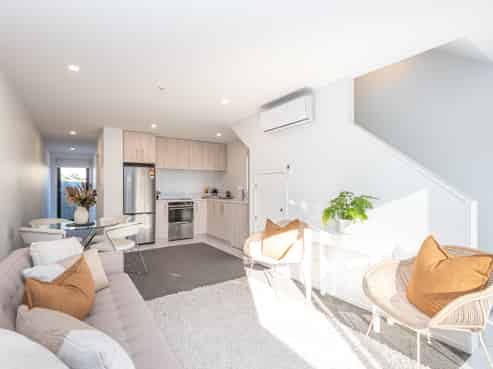 1/66 Longfellow Street, Sydenham