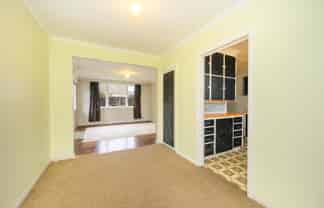  32 Follett Street, Marton