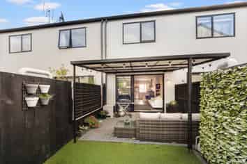 27 Kerewhenua Crescent, Hobsonville