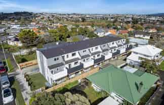 1,2,8/273 Mt Albert Road, Sandringham