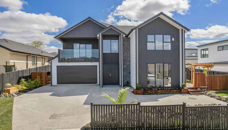 4 The Landing, Riverhead