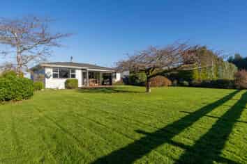 400 Orion Road West, MAKAREWA