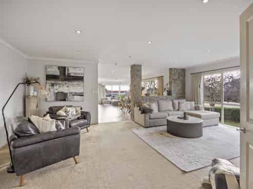 1 Orlando Close, Frankleigh Park