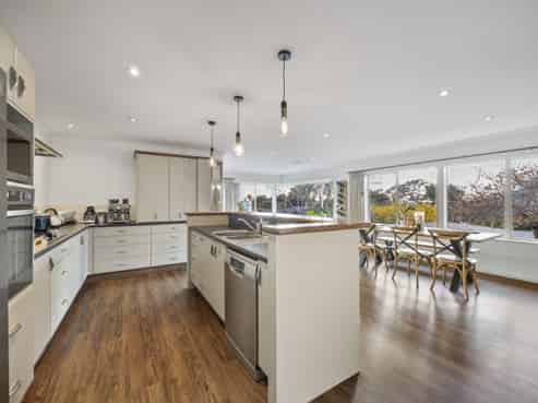 1 Orlando Close, Frankleigh Park