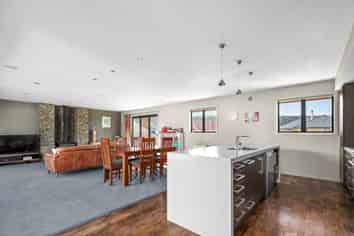 10 Elizabeth Place, Clyde