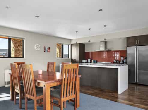 10 Elizabeth Place, Clyde