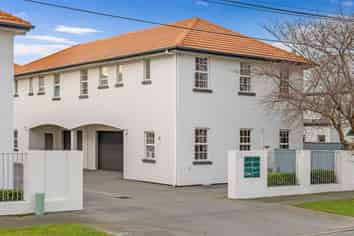 9E Crohane Place, Addington
