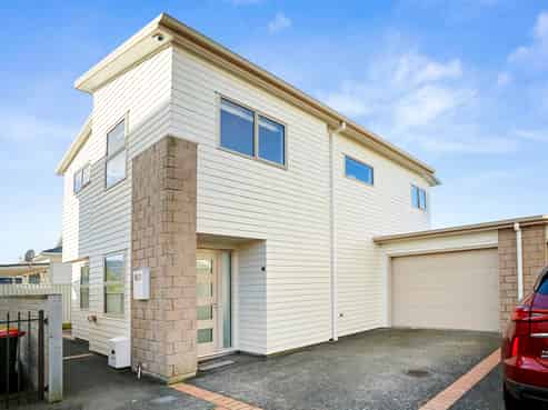 21 Latimer Way, Petone