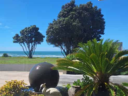 152 & 154 Ocean Road, Ohope