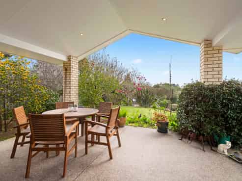 11 Glenbogle Drive, Buckland