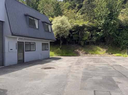 Refreshed and ready to go warehouse with carparks