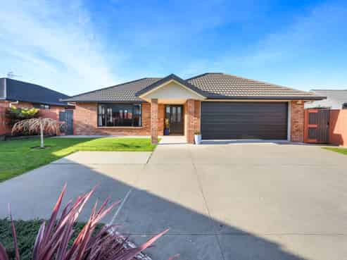 13 Lorenzo Place, Kelvin Grove