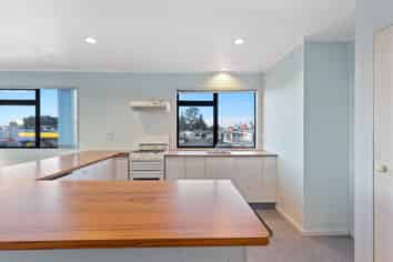 *PRICE REDUCED*Five Crossroads Business Base