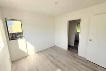 Auckland - Address withheld