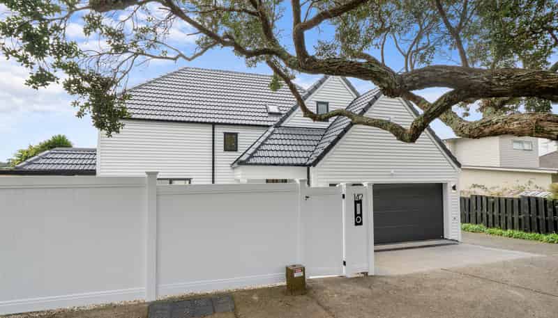 1/142 Riddell Road, Glendowie