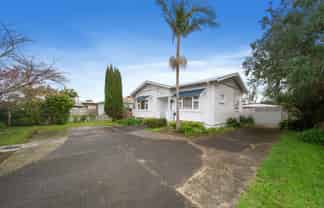 317 Massey Road, Mangere East