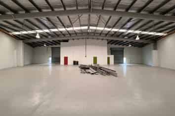Versatile Industrial Space – Prime Location