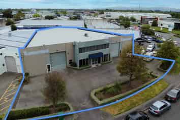 Versatile Industrial Space – Prime Location